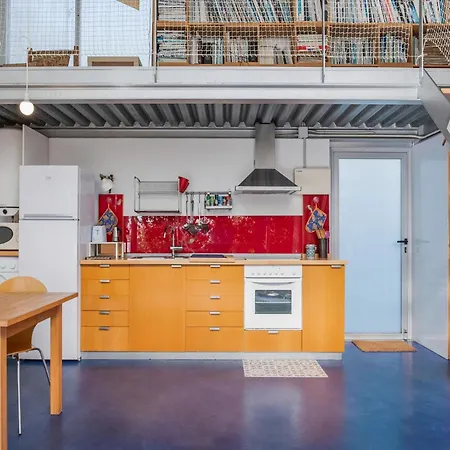 Treehouse In Galicia Near Silgar * 桑亨霍